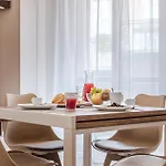 Cozy Scacciapensieri Lägenhet *
