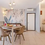 Cozy Scacciapensieri Lägenhet